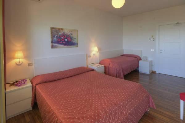 Hotel Eden Gigli نومانا المظهر الخارجي الصورة