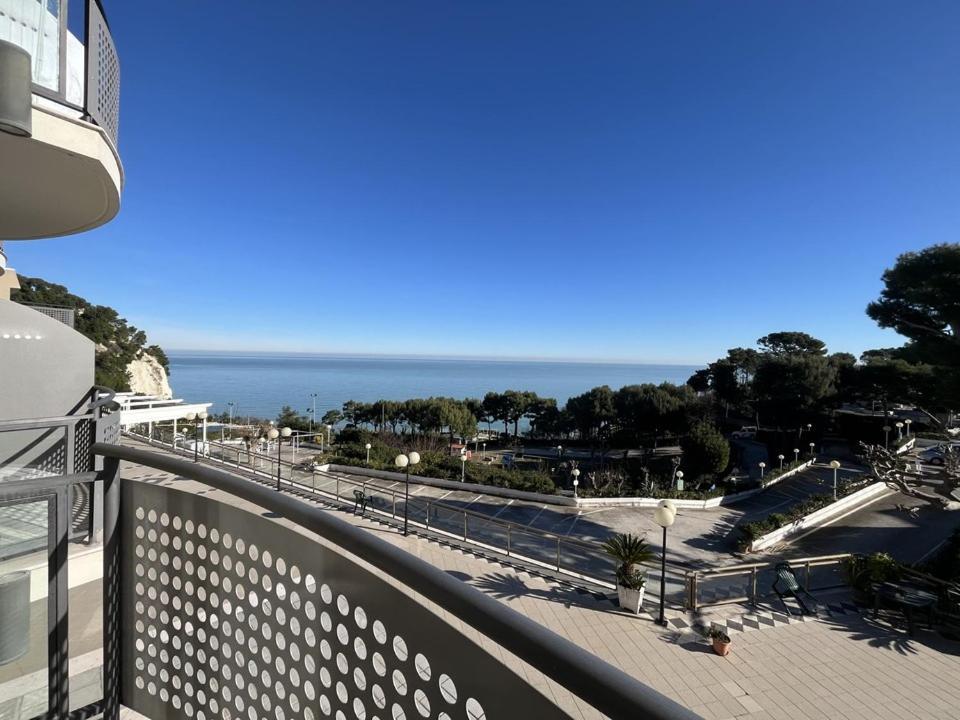 Hotel Eden Gigli نومانا المظهر الخارجي الصورة